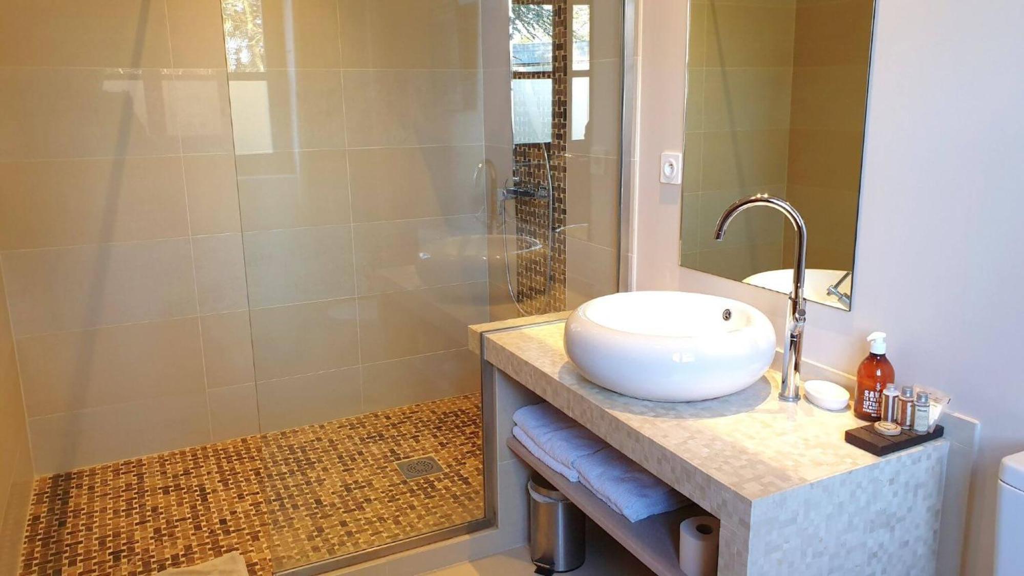 Les Loges De Saint Eloi Bed and Breakfast Pontlevoy Rum bild